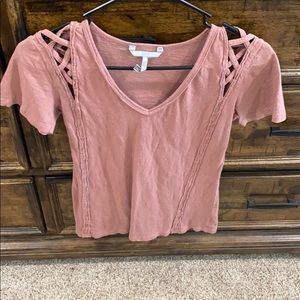 Cute mauve dusty pink top.